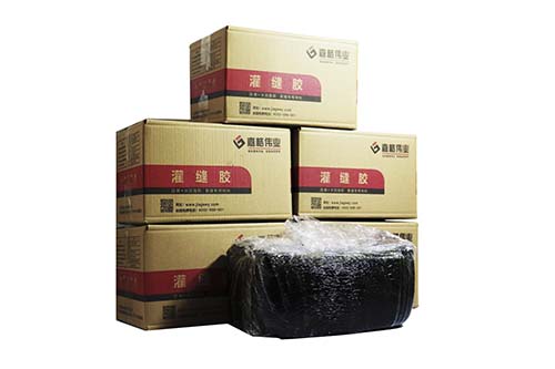 使用路面灌縫膠修補道路裂縫到底麻不麻煩？